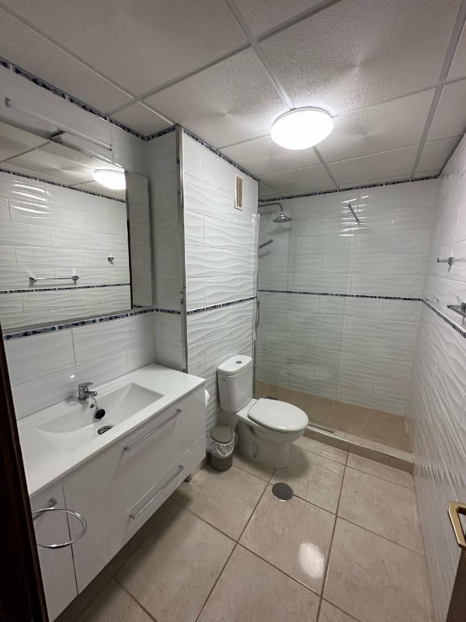 Victoria Court 2- Lovely Apartment 25 阿罗纳 外观 照片